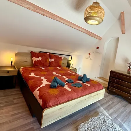 Au Fil Du Bec : Gite Avec Jardin - Centre Village Guest house 3*