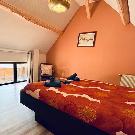Au Fil Du Bec : Gite Avec Jardin - Centre Village Guest house
