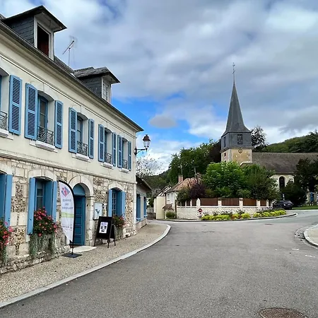 Guest house Au Fil Du Bec : Gite Avec Jardin - Centre Village Le Bec-Hellouin